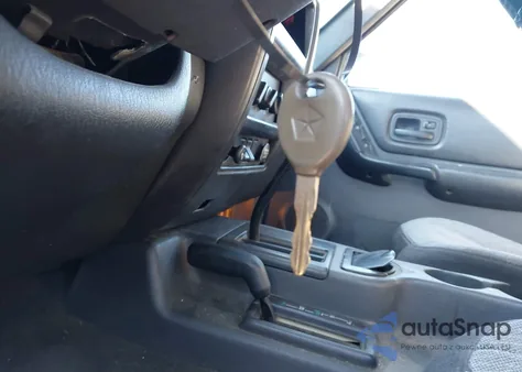 1999 Jeep Cherokee Classic/Sport z USA, uszkodzony, nr VIN 1J4FF68S8XL632569